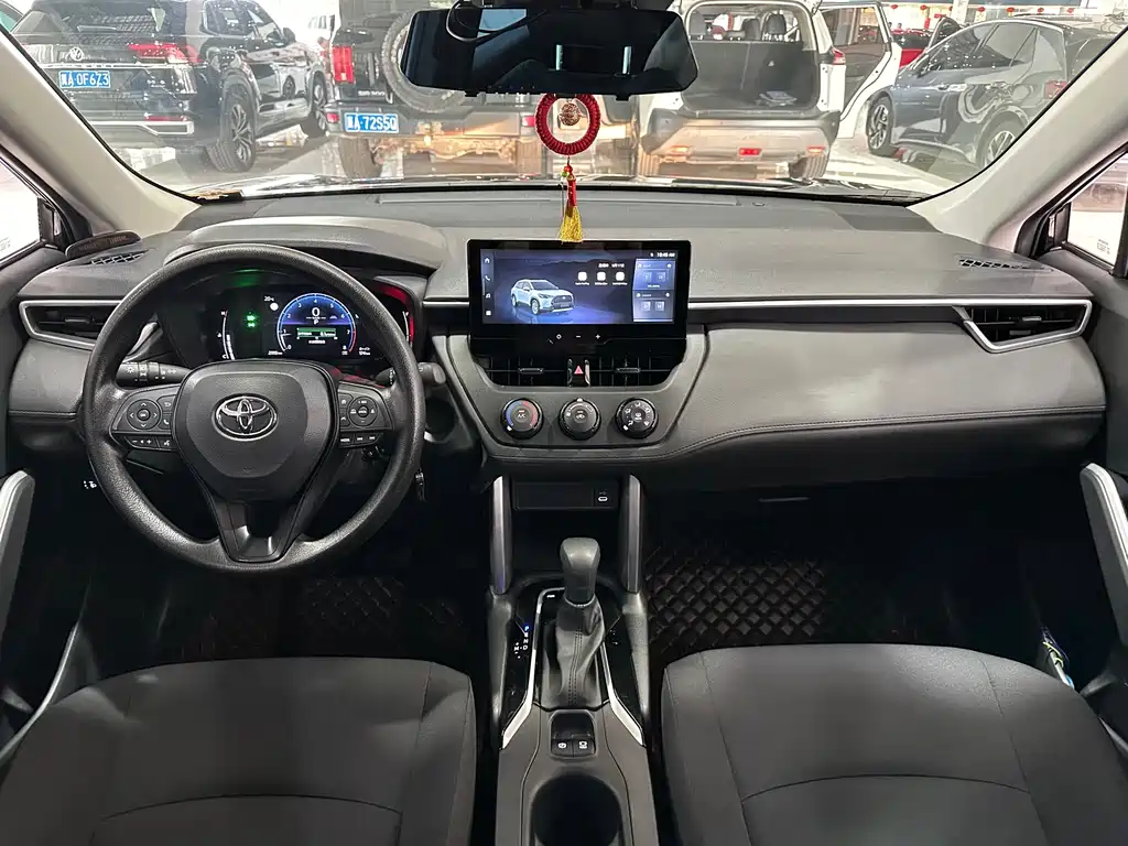 Toyota Corolla Cross — миниатюра 4