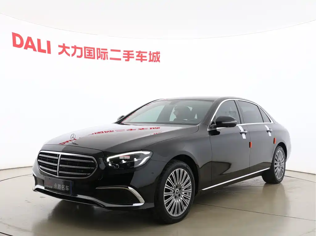 Mercedes-Benz E-Class 2023