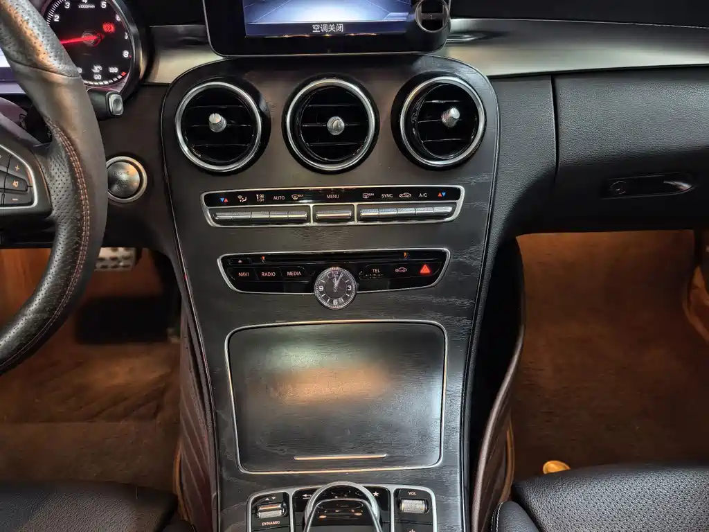 Mercedes-Benz C-Class — миниатюра 11