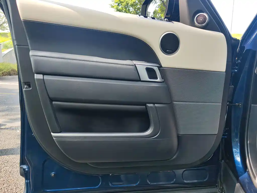 Land Rover Sport — миниатюра 25