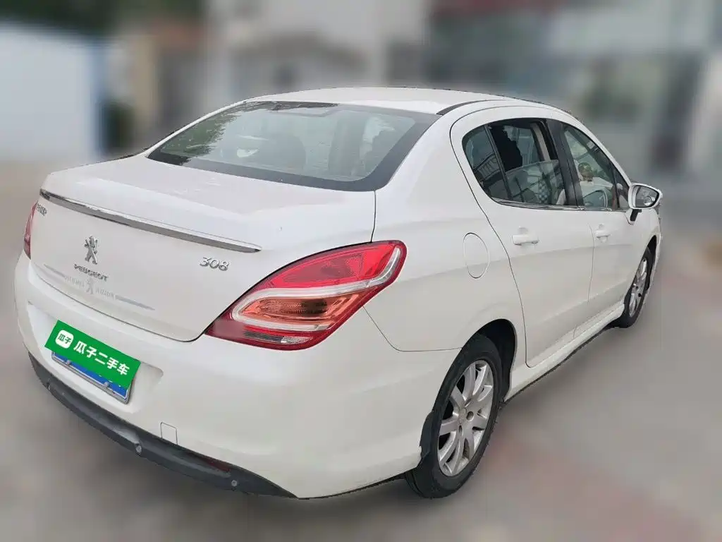 Peugeot 308 — миниатюра 6