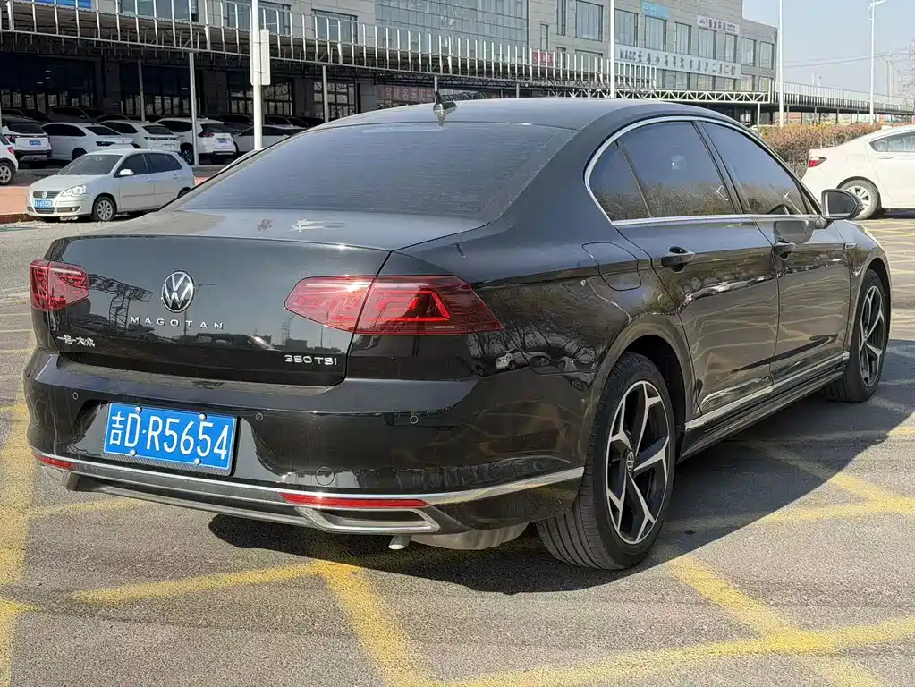 Volkswagen Magotan — миниатюра 6