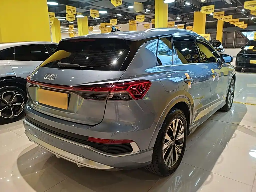 Audi Q4 e-tron — миниатюра 7