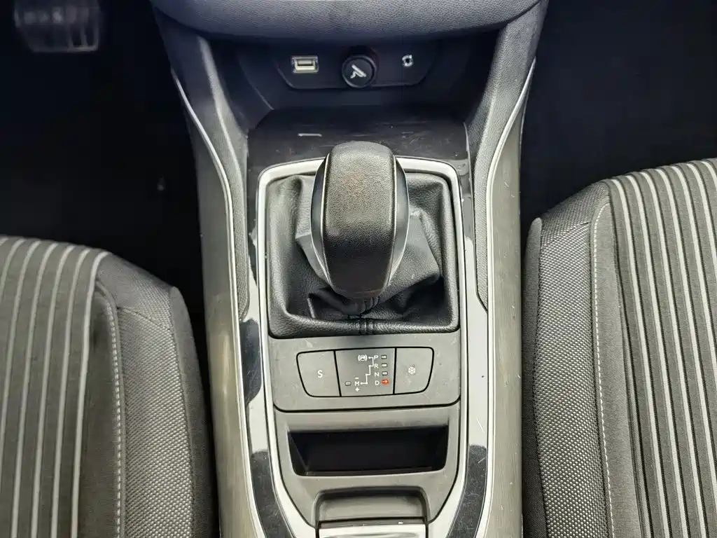 Peugeot 408 — миниатюра 13