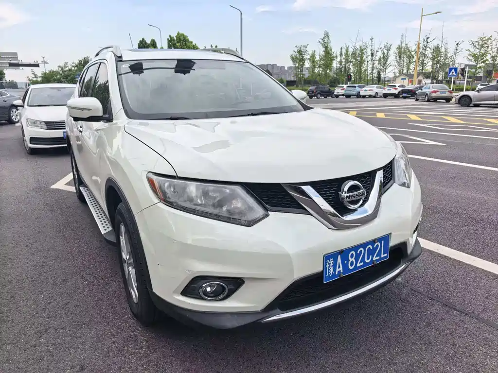 Купить Nissan X-Trail