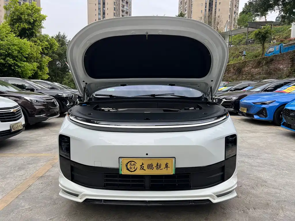 Li Auto IDEAL L6