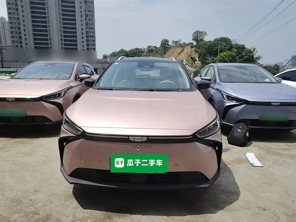 Geely M6 2022 580