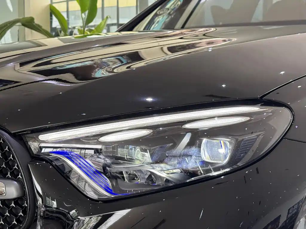 Mercedes-Benz GLC — миниатюра 15