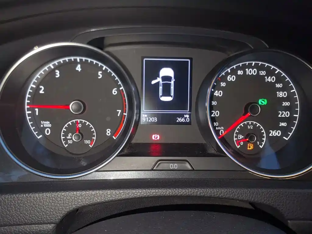 Volkswagen Golf — миниатюра 12