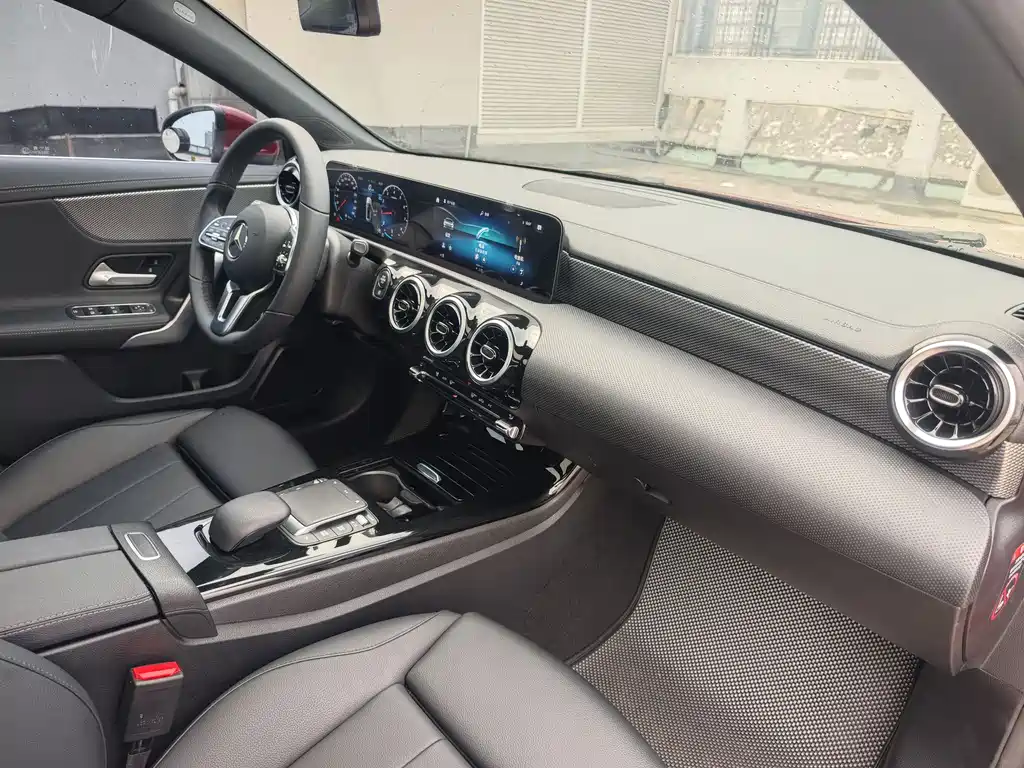 MERCEDES-BENZ A CLASS