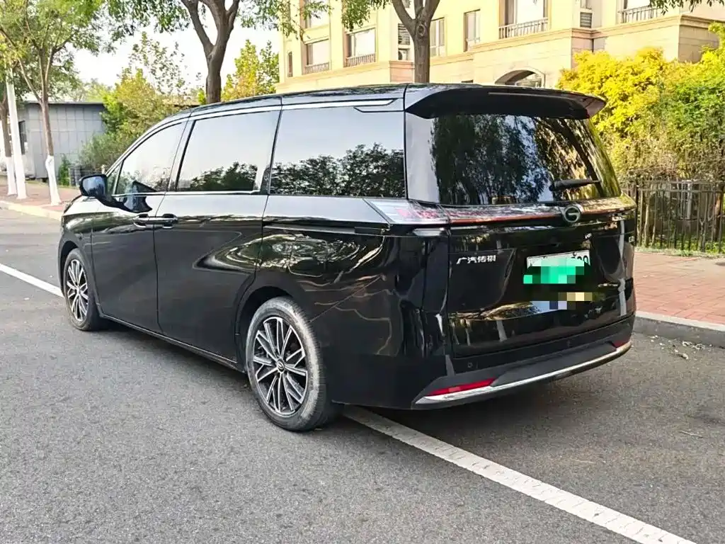 GAC Motor Trumpchi E8 PHEV — миниатюра 6