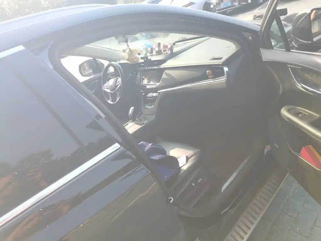 Cadillac XT5 — миниатюра 18