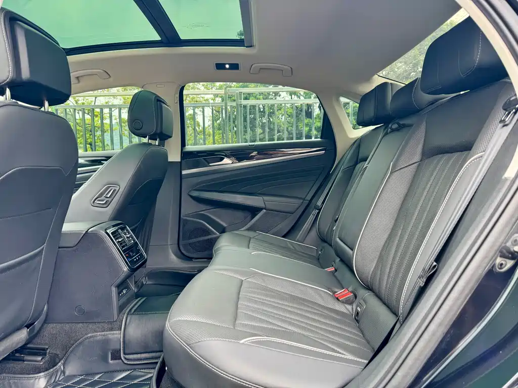 Volkswagen Passat — миниатюра 12