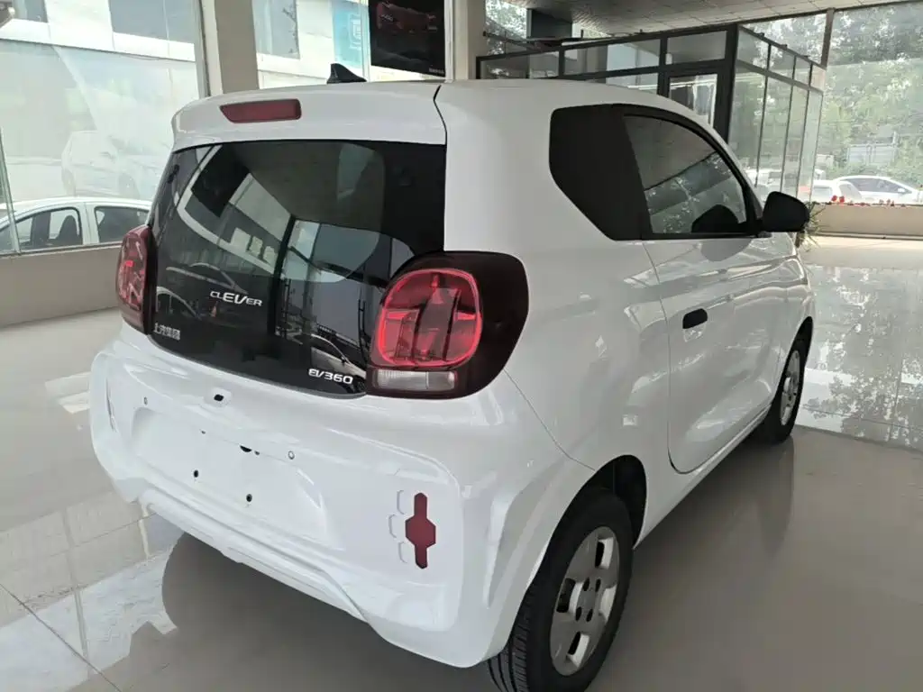 Roewe Clever — миниатюра 7