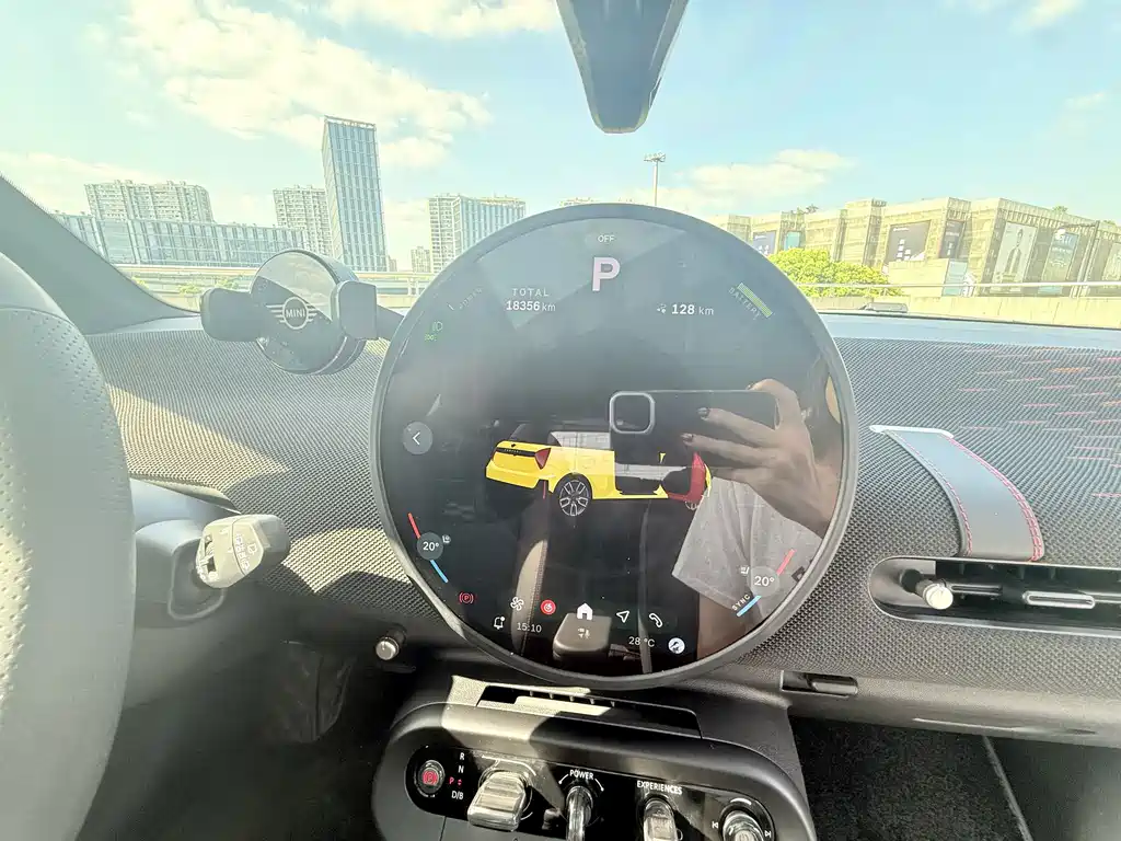 MINI MINI COOPER EV — миниатюра 11