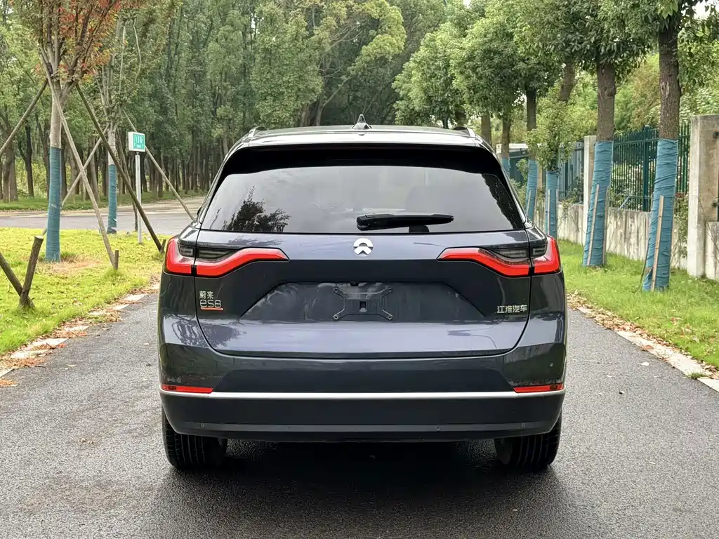 NIO ES8 — миниатюра 5