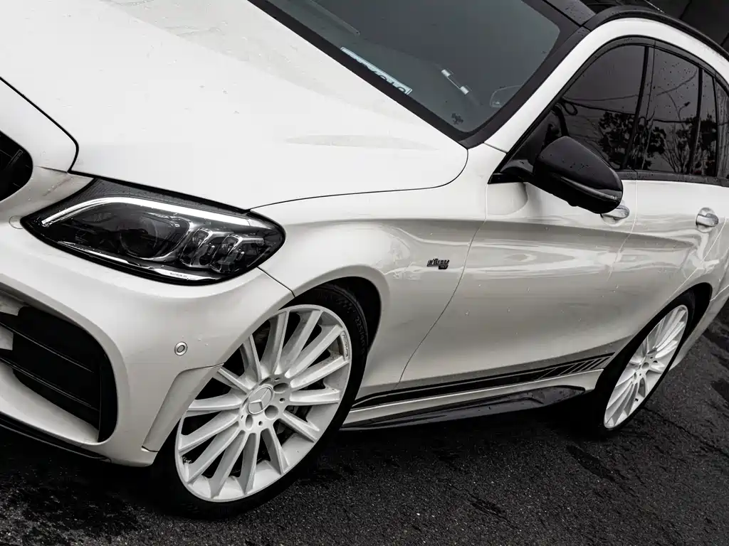 MERCEDES-BENZ C CLASS AMG