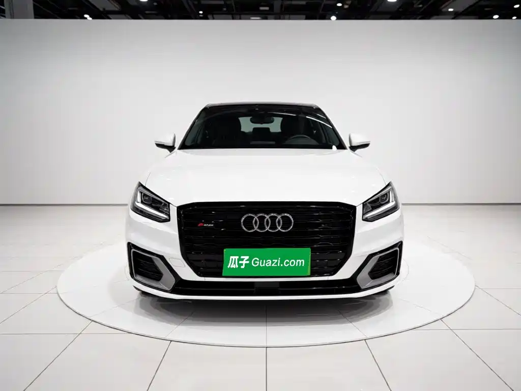 Audi Q2L — миниатюра 2