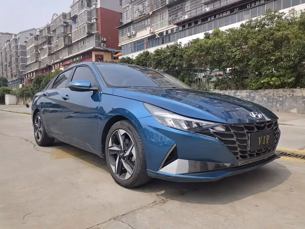 Hyundai Elantra — миниатюра 3