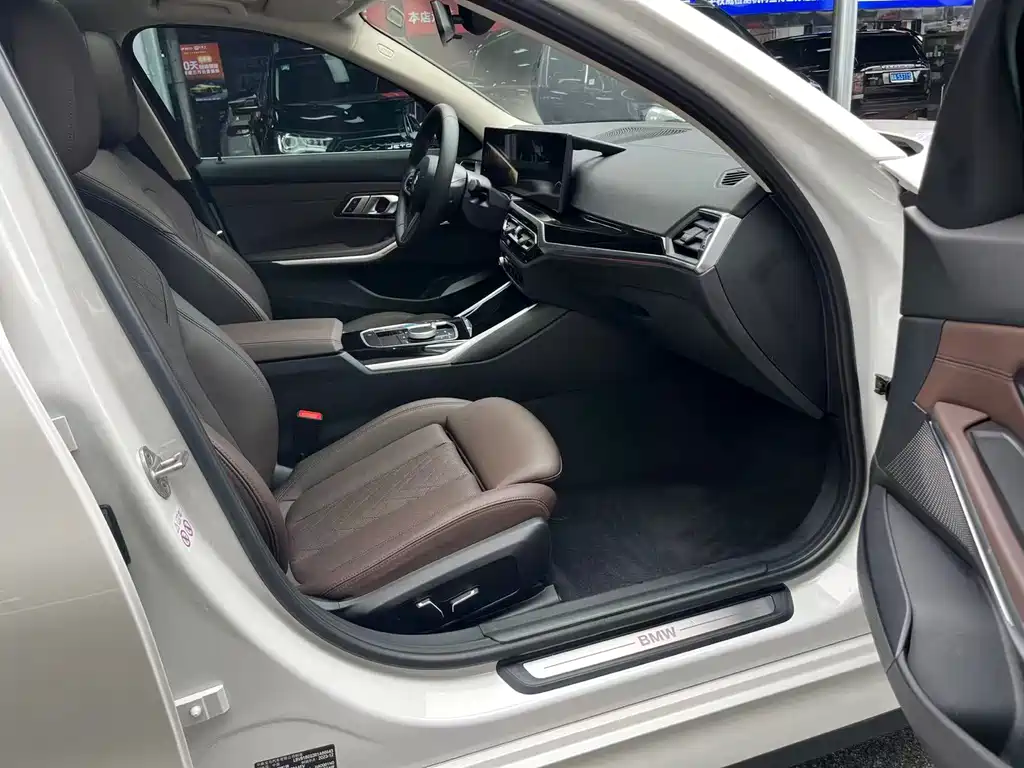 BMW i3 — миниатюра 12