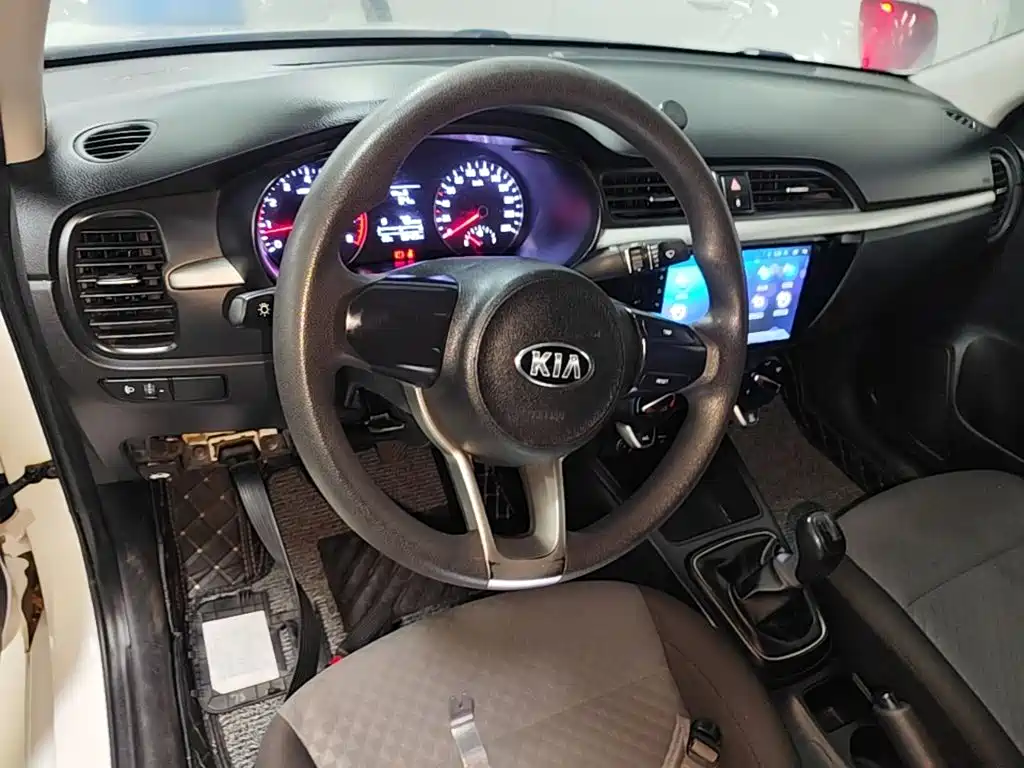 Kia K2 — миниатюра 11