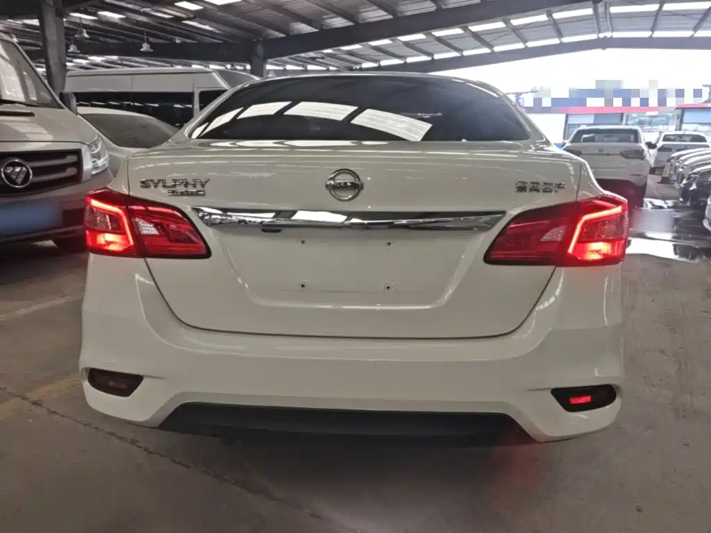 Nissan Sylphy — миниатюра 6