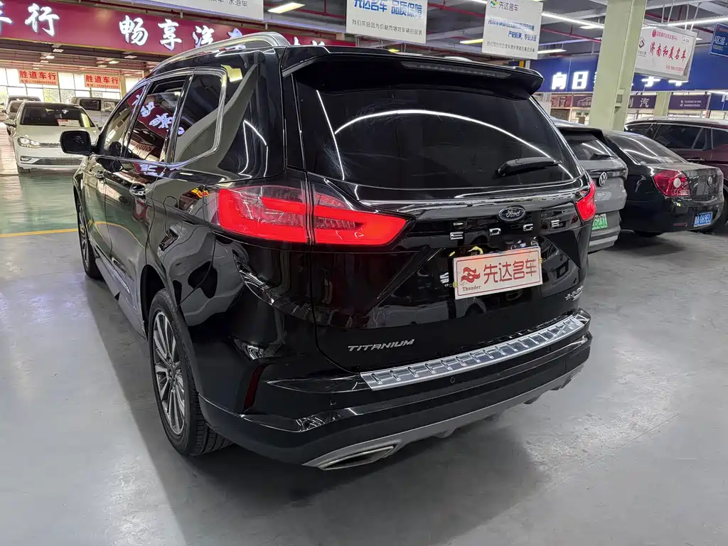 Ford Edge — миниатюра 7