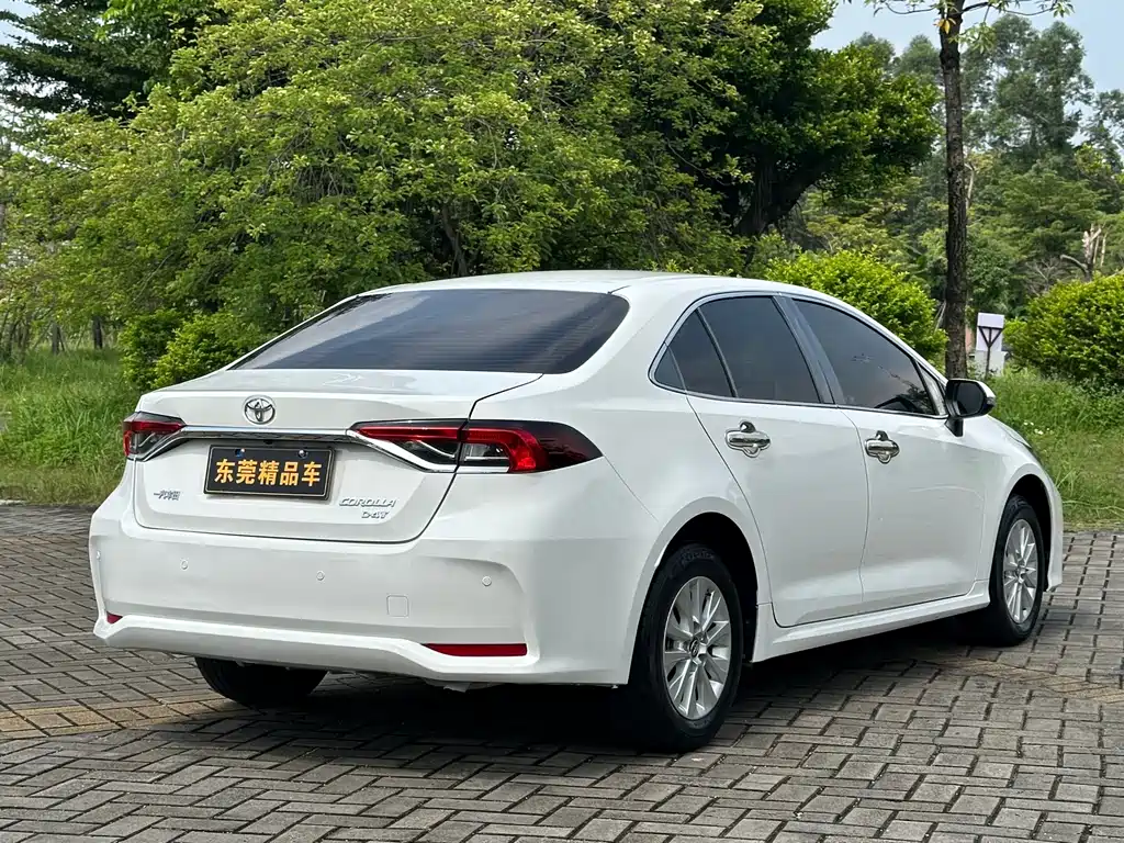 Toyota Corolla — миниатюра 6