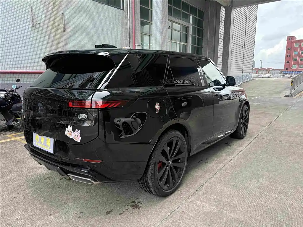 Land Rover Range Rover Sport 2025 400PS Dynamic HSE