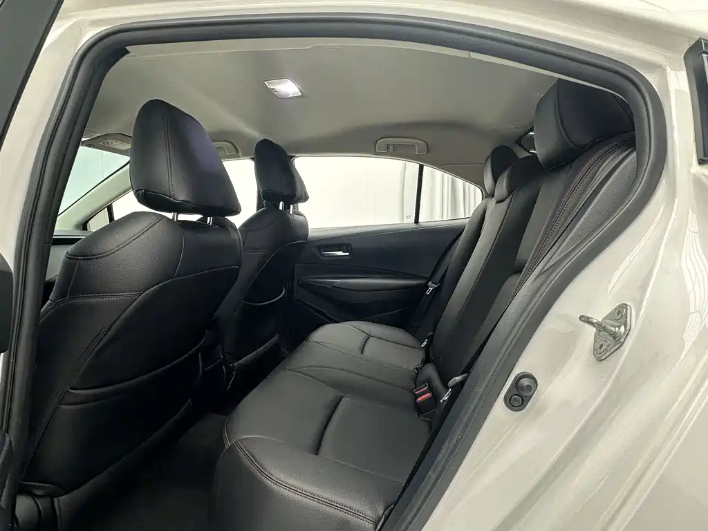 Toyota Corolla — миниатюра 5