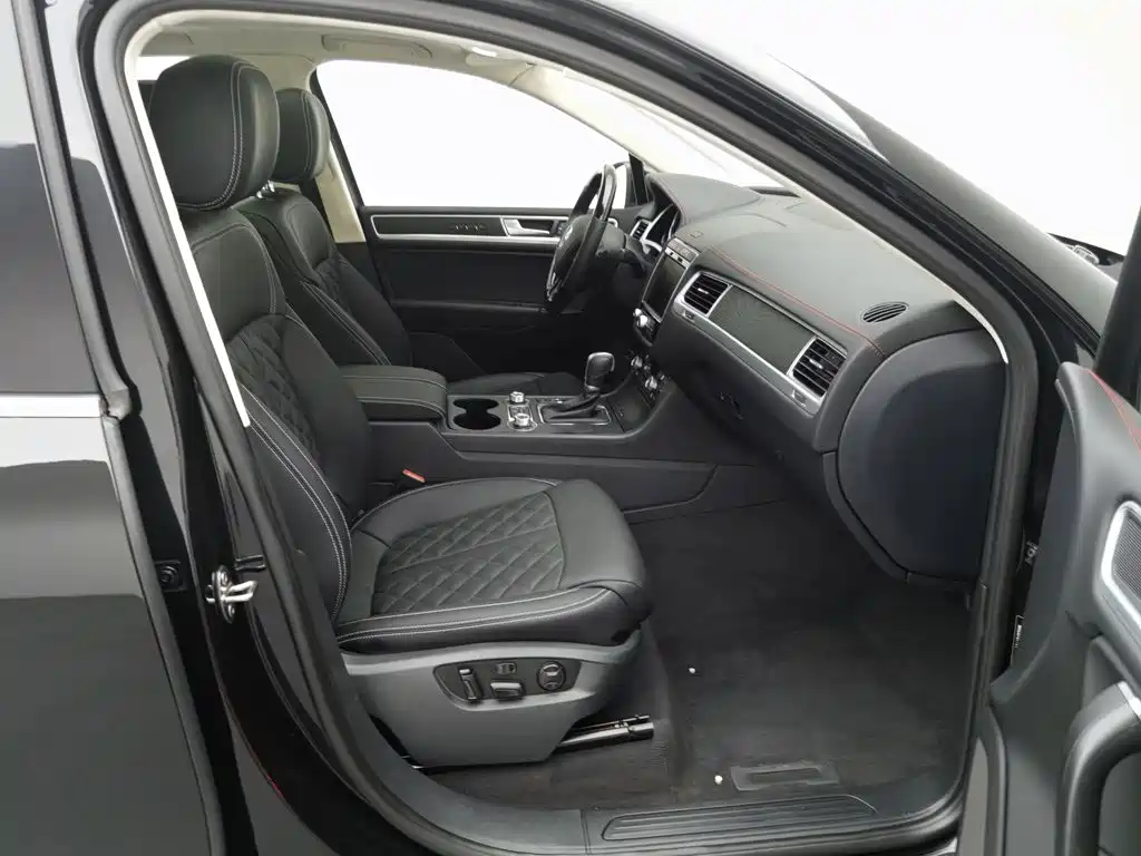 Volkswagen Touareg — миниатюра 23