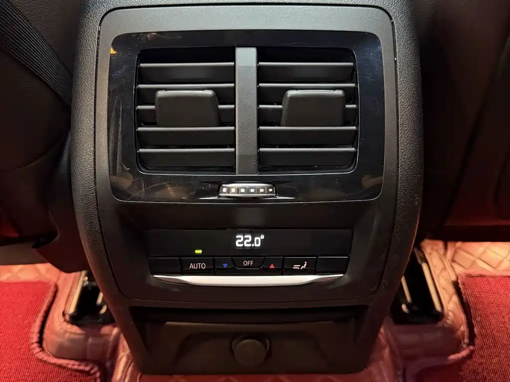 BMW X4 — миниатюра 7