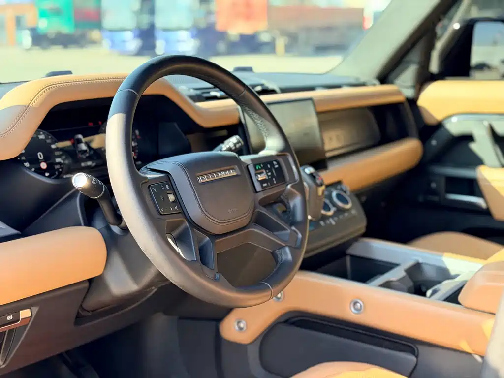 Land Rover Defender — миниатюра 10
