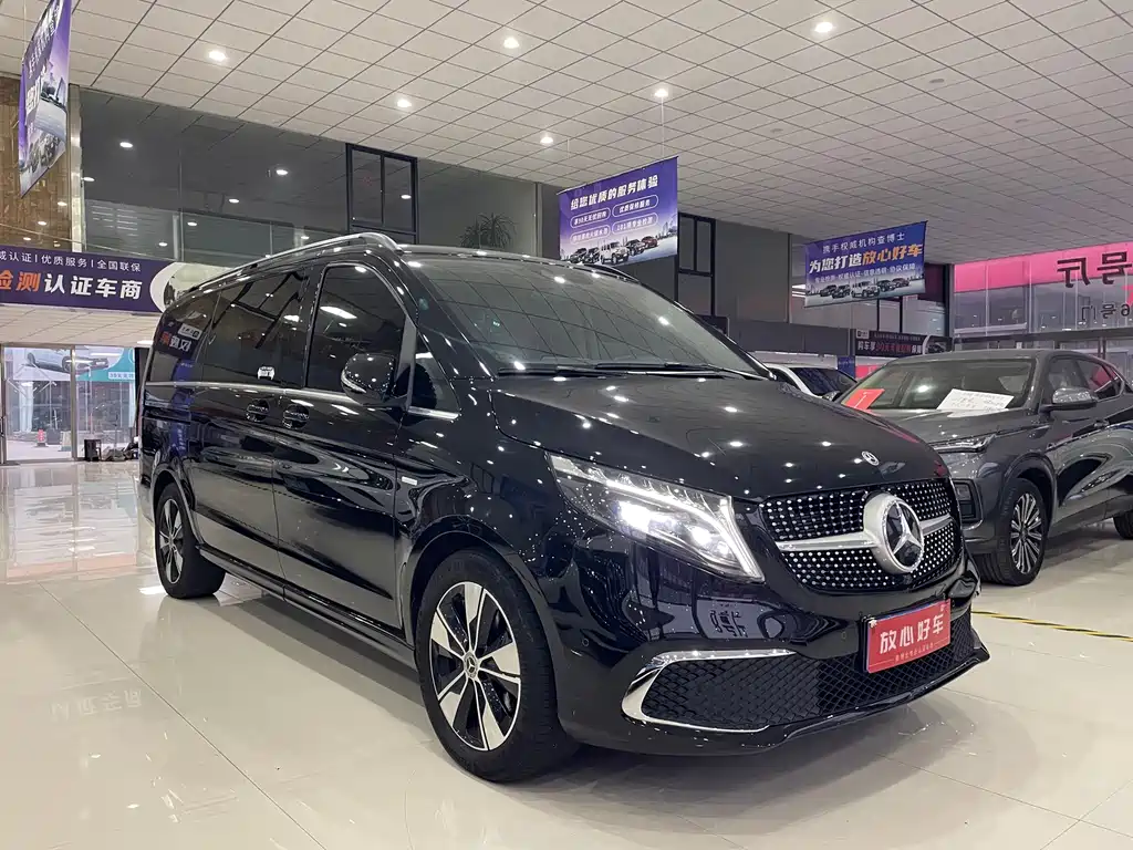 MERCEDES-BENZ V CLASS