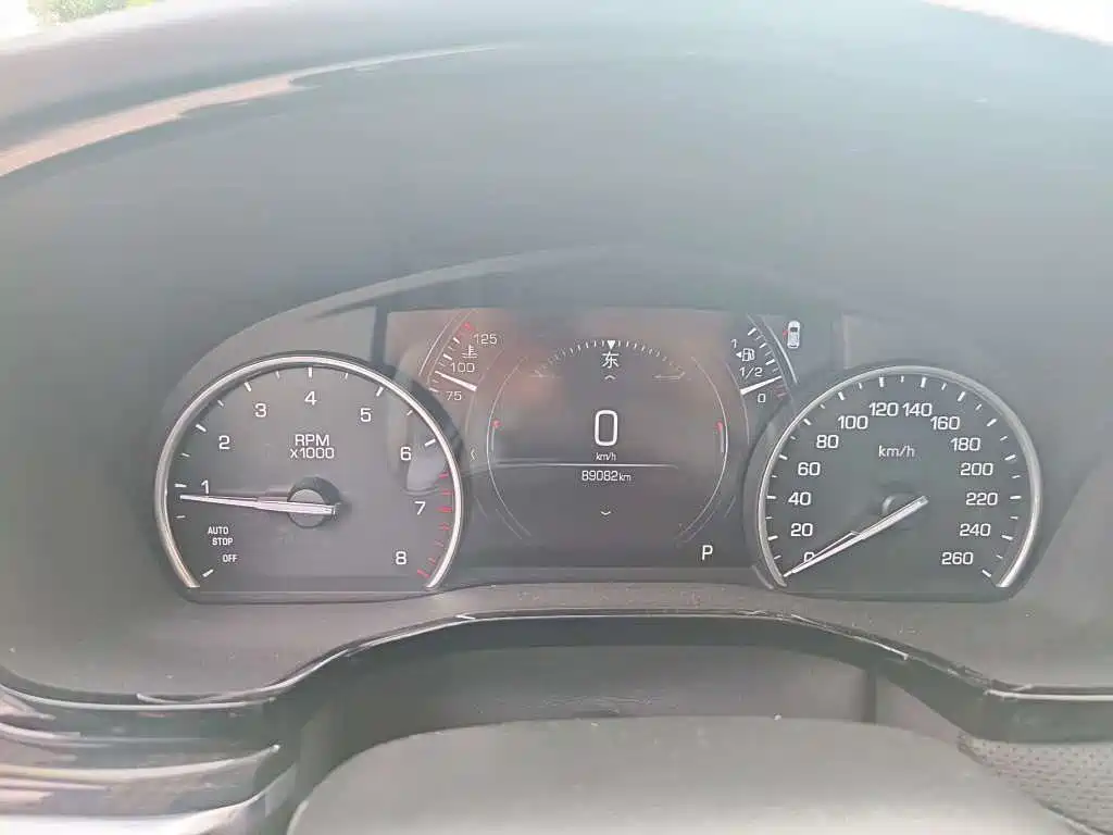 Cadillac XT5 — миниатюра 3