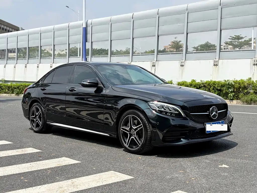 Mercedes-Benz C-Class — миниатюра 3