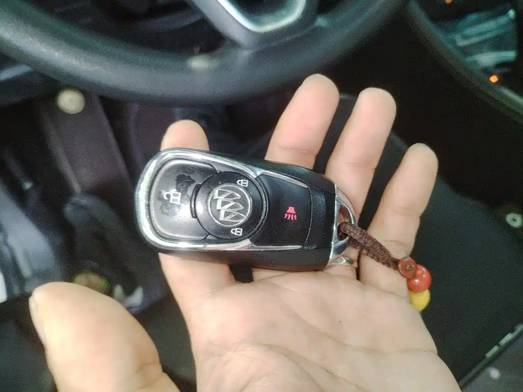 Buick Envision Plus — миниатюра 12