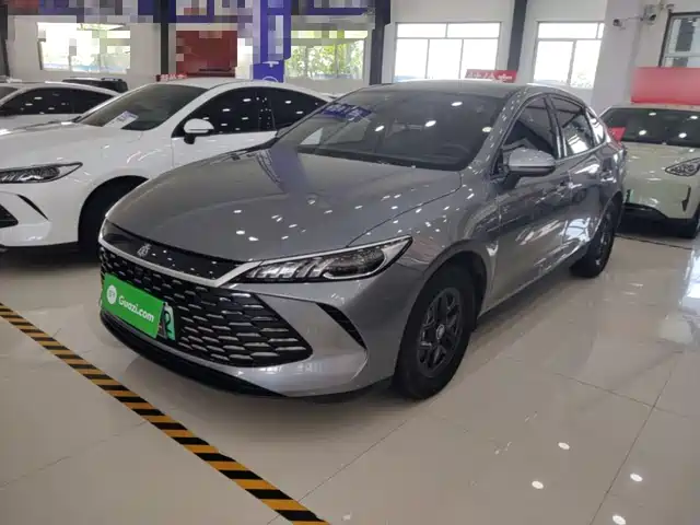 2025 BYD Qin