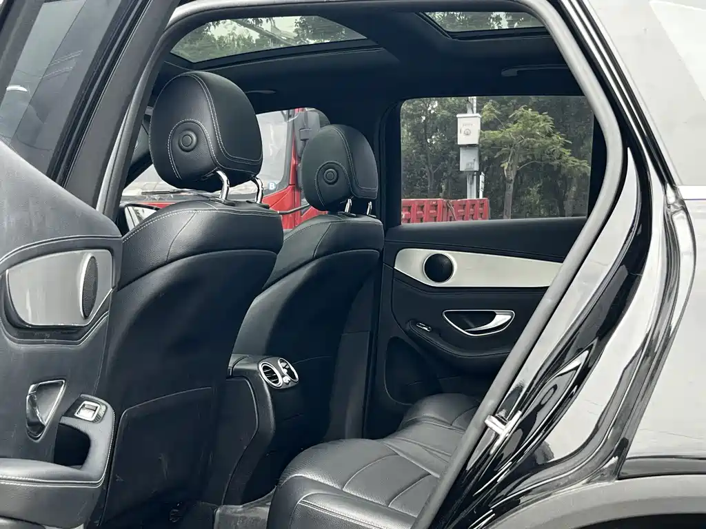 Mercedes-Benz GLC — миниатюра 7