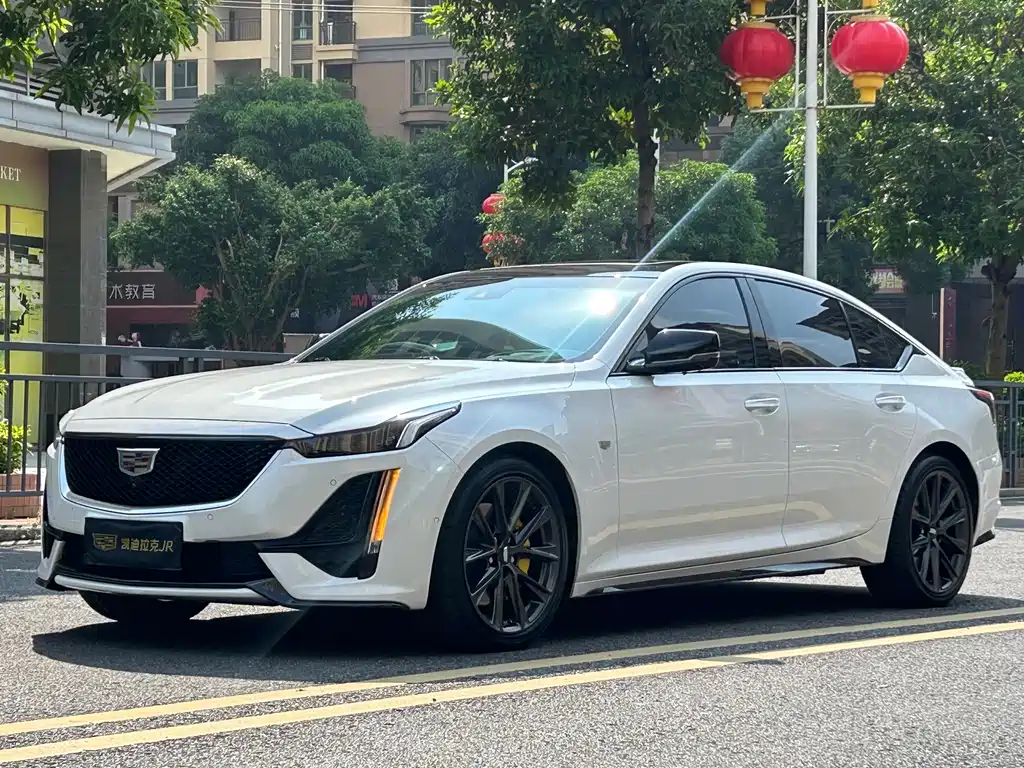 Cadillac CT5 2023 28T