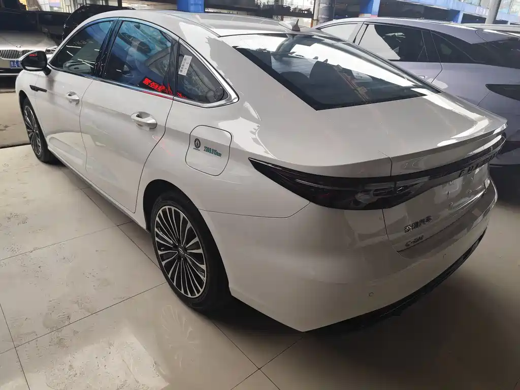 CHERY FENGYUN A8L