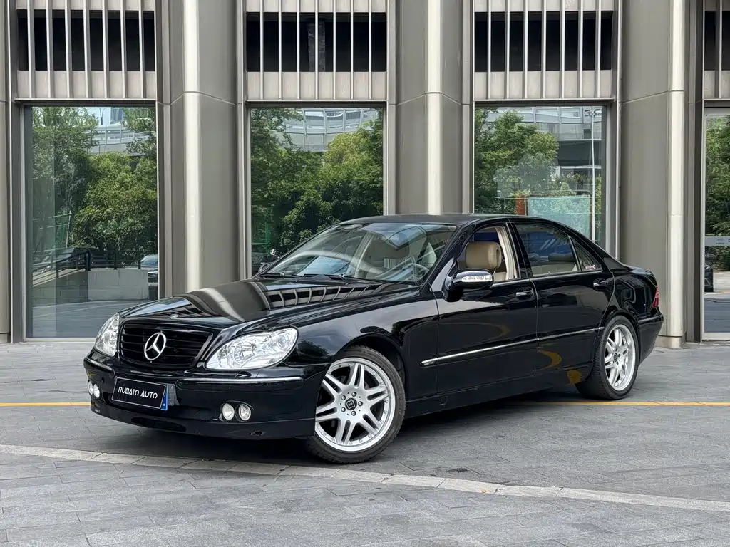 Mercedes-Benz S-Class 2005