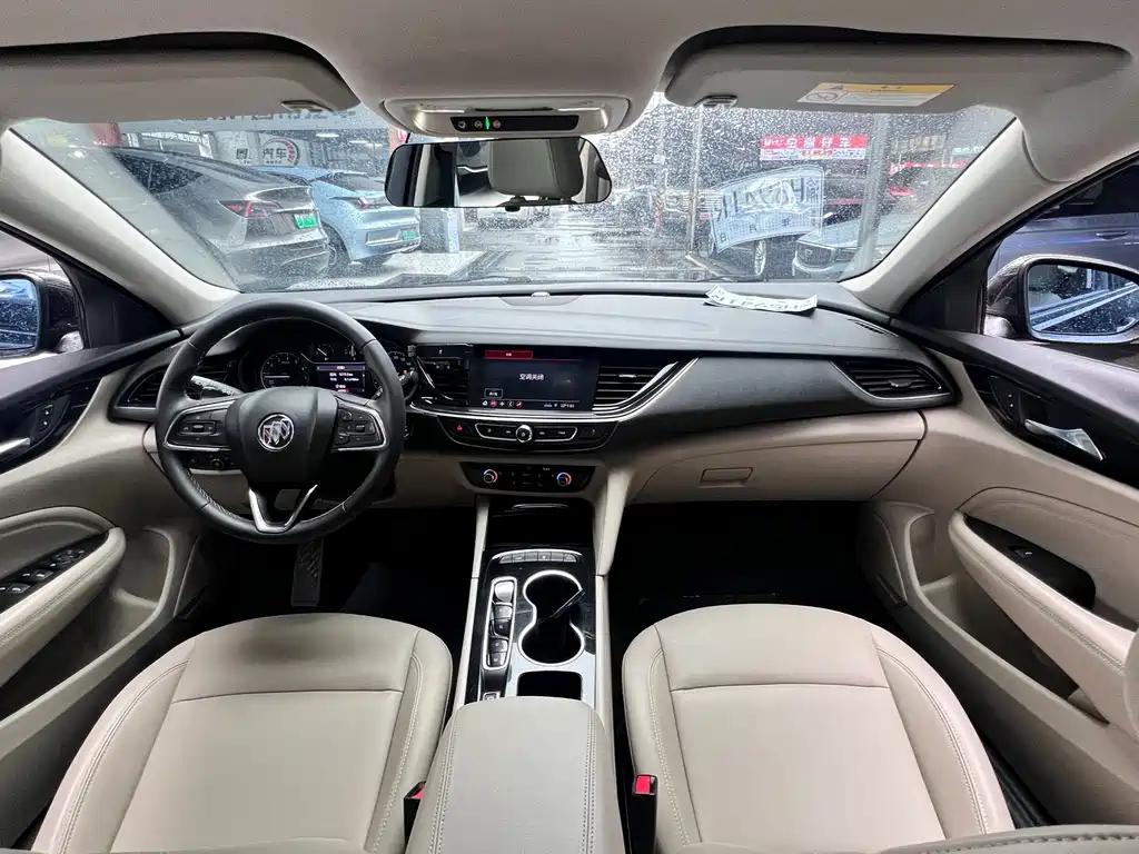 Buick Regal — миниатюра 12