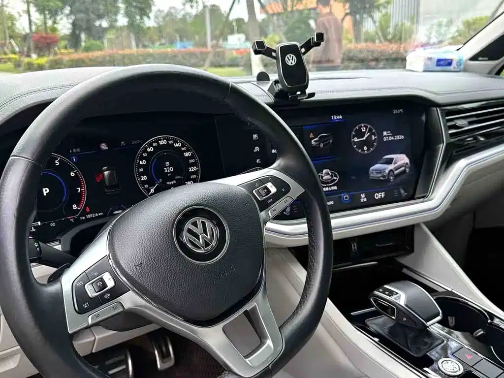 Volkswagen Touareg 2019 3.0TSI VI