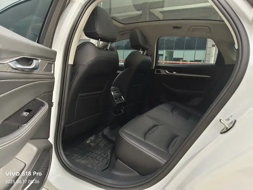 GEELY AUTOMOBILE XINGRUI