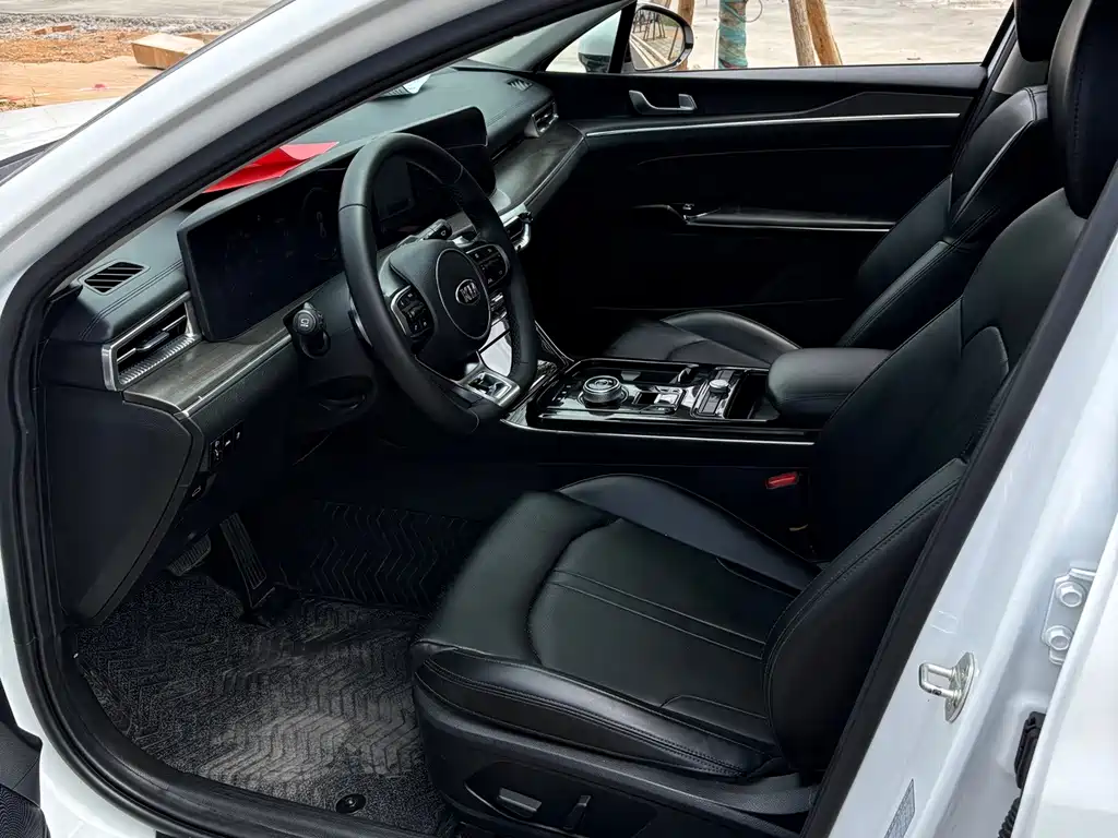 Kia K5 — миниатюра 4