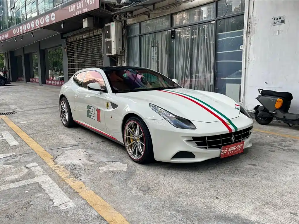 Ferrari FF 2012 6.3L V12