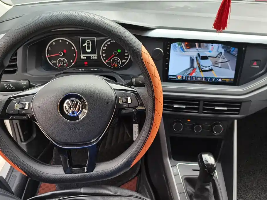 Volkswagen Polo — миниатюра 12