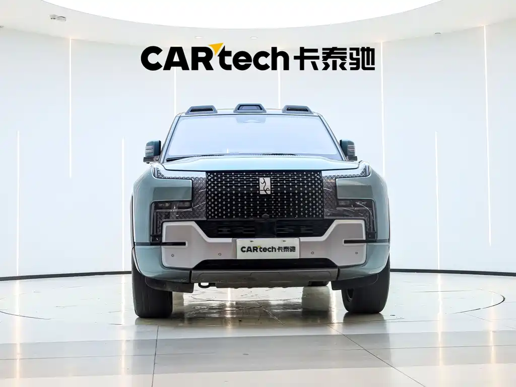Yangwang Yangwang U8 — миниатюра 4