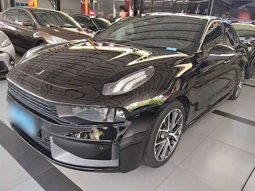Купить Lynk & Co 03